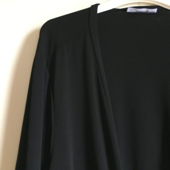 Vintage Canadian Made Penningtons Black 3/4 Sleeve Front Tie Top - Picture 5 of 16
